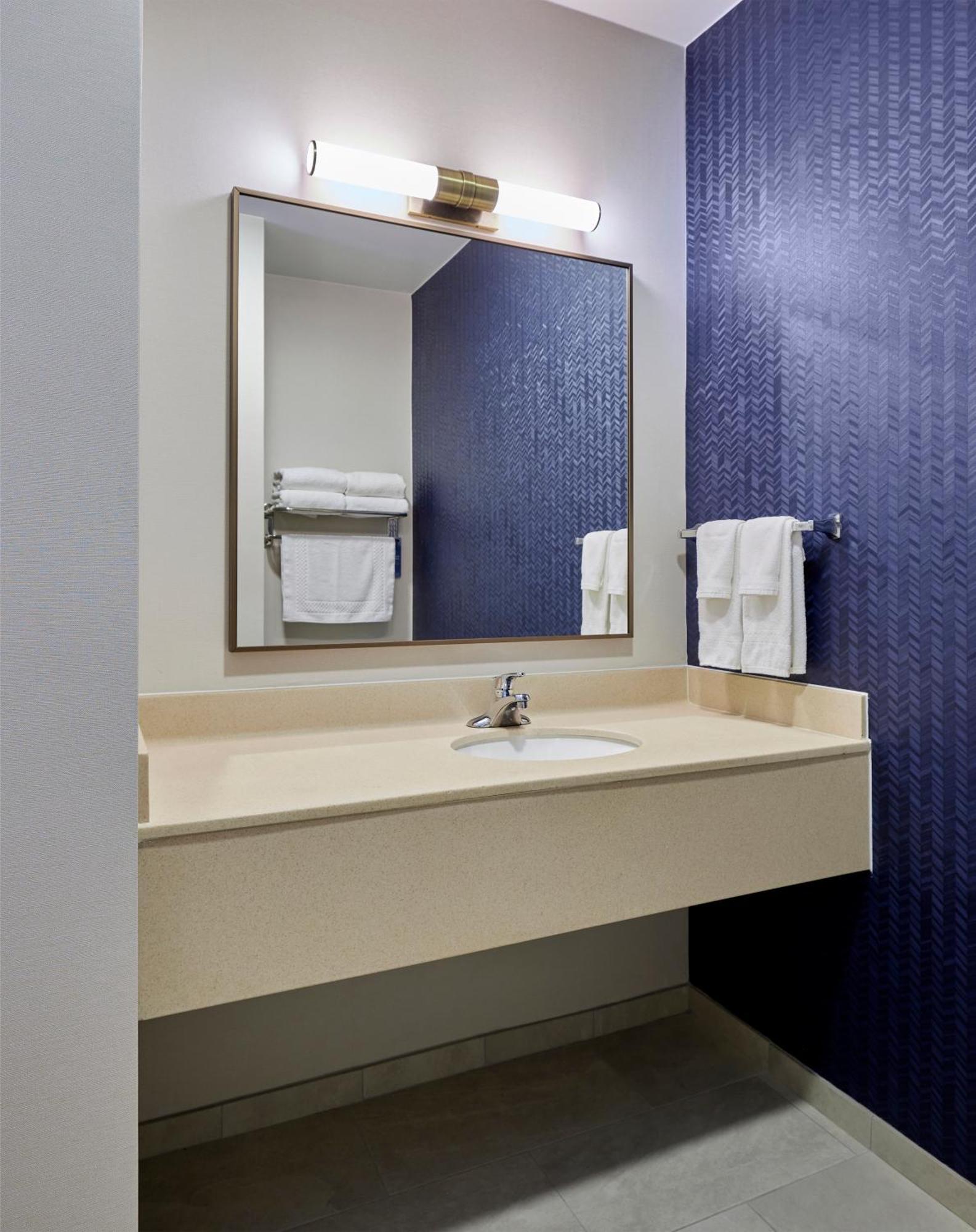 Fairfield Inn & Suites Μπέρλινγκτον Εξωτερικό φωτογραφία
