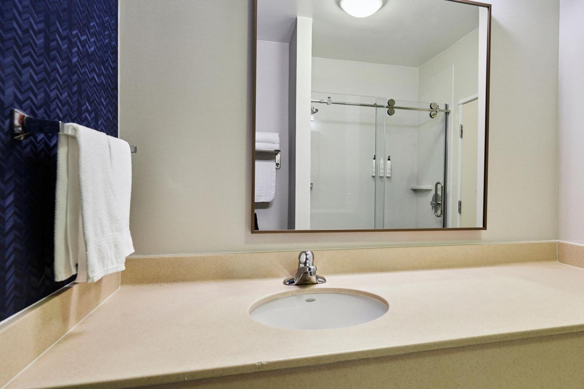 Fairfield Inn & Suites Μπέρλινγκτον Εξωτερικό φωτογραφία