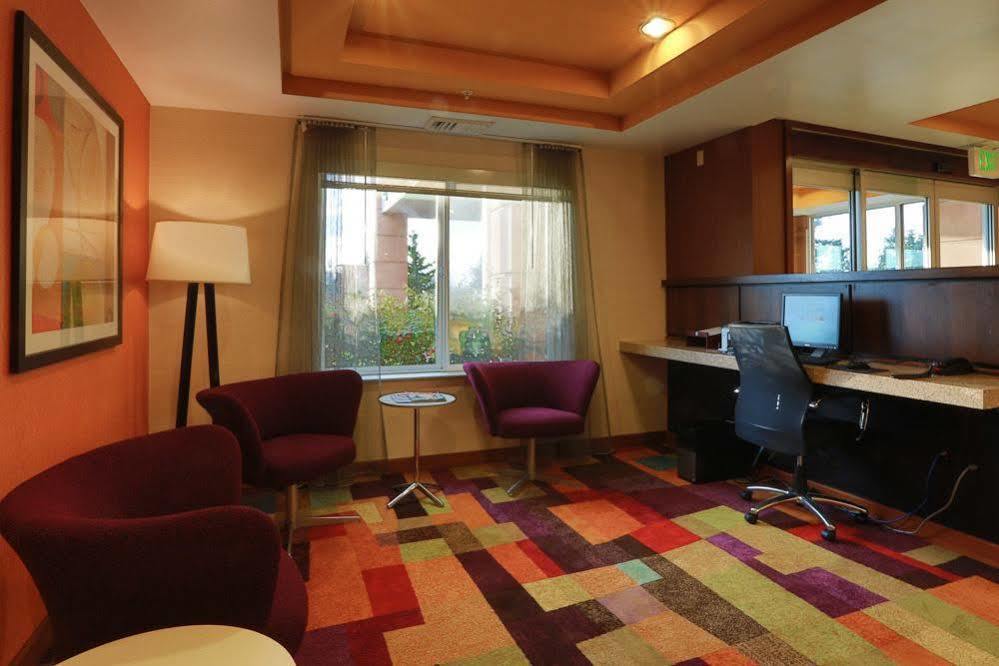 Fairfield Inn & Suites Μπέρλινγκτον Εξωτερικό φωτογραφία