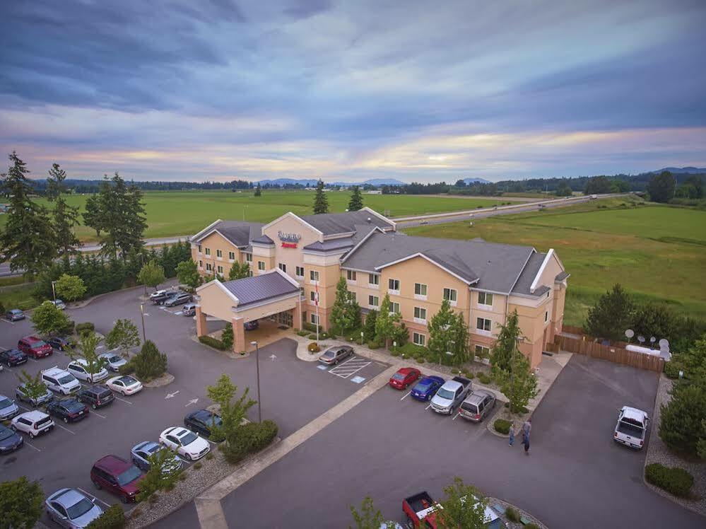 Fairfield Inn & Suites Μπέρλινγκτον Εξωτερικό φωτογραφία